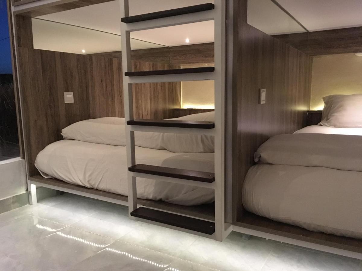 The Hide Hostel At Canggu (Adults Only) Экстерьер фото